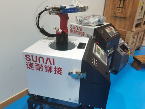 榴莲APP视频下载自動拉釘機