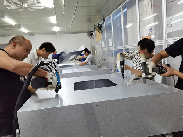 惠通機械產線使用榴莲APP视频下载自動拉釘機
