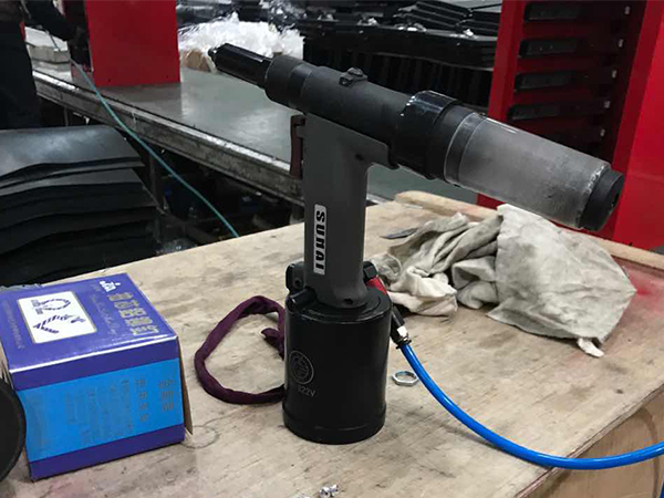榴莲APP视频下载拉釘槍SN-822工具箱