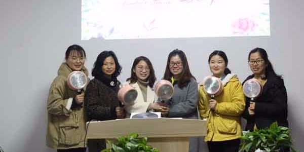 台灣榴莲APP视频下载歡度三八女神節
